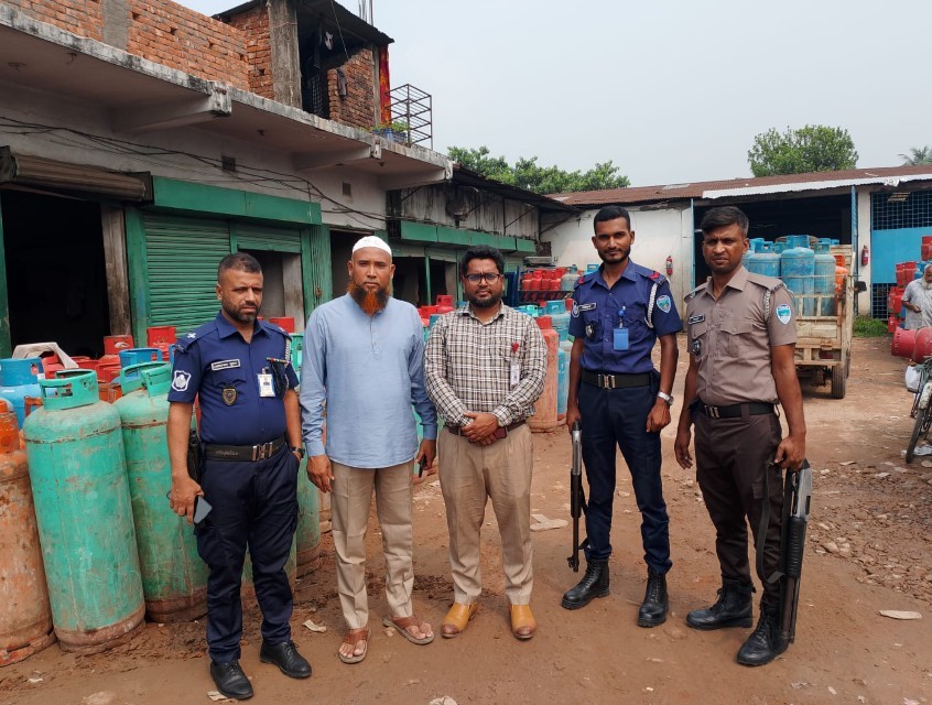 কুমিল্লায় ভোক্তা অধিকার অভিযানে ২ প্রতিষ্ঠানকে ৬০ হাজার টাকা জরিমানা